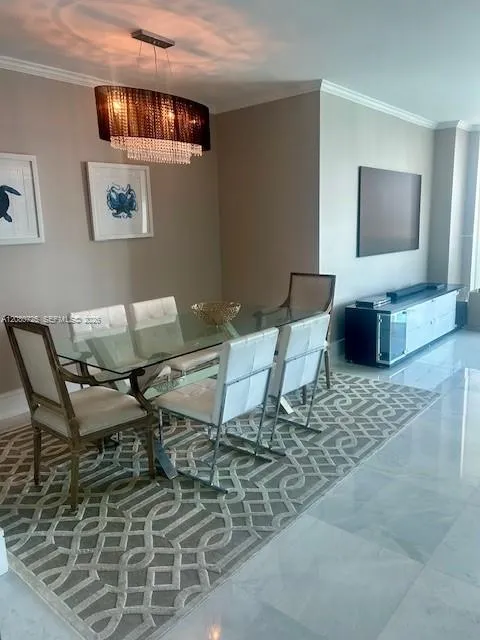 3330 NE 190th St #1719 Aventura, FL 33180