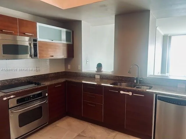 3330 NE 190th St #1719 Aventura, FL 33180