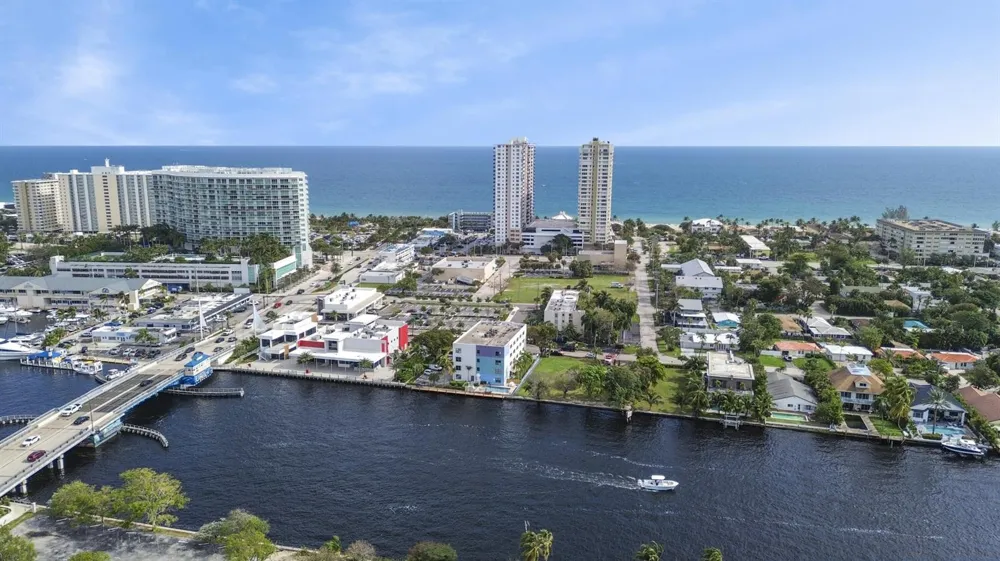 105 S RIVERSIDE DRIVE #102 Pompano Beach, FL 33062