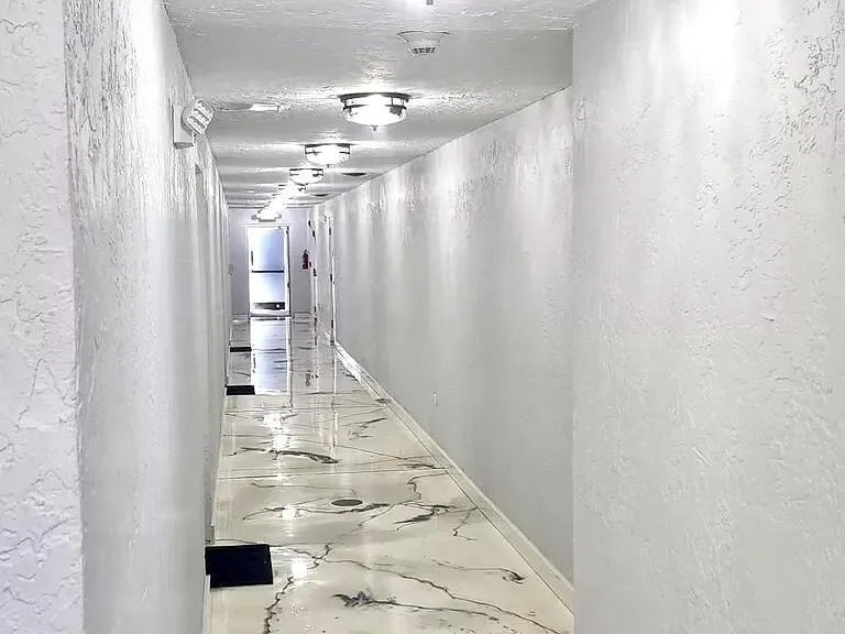 105 S RIVERSIDE DRIVE #102 Pompano Beach, FL 33062