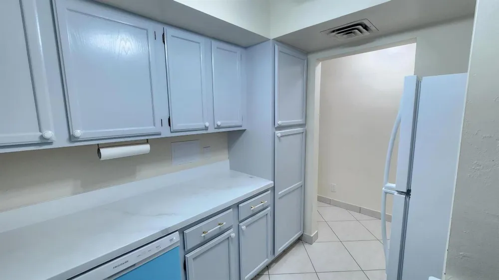 105 S RIVERSIDE DRIVE #102 Pompano Beach, FL 33062