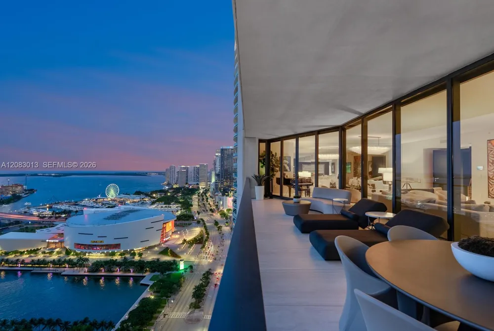 1000 Biscayne Blvd #3402 Miami, FL 33132