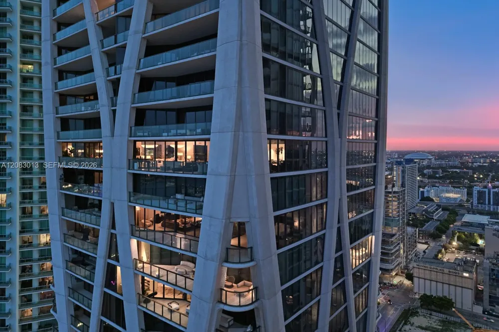 1000 Biscayne Blvd #3402 Miami, FL 33132