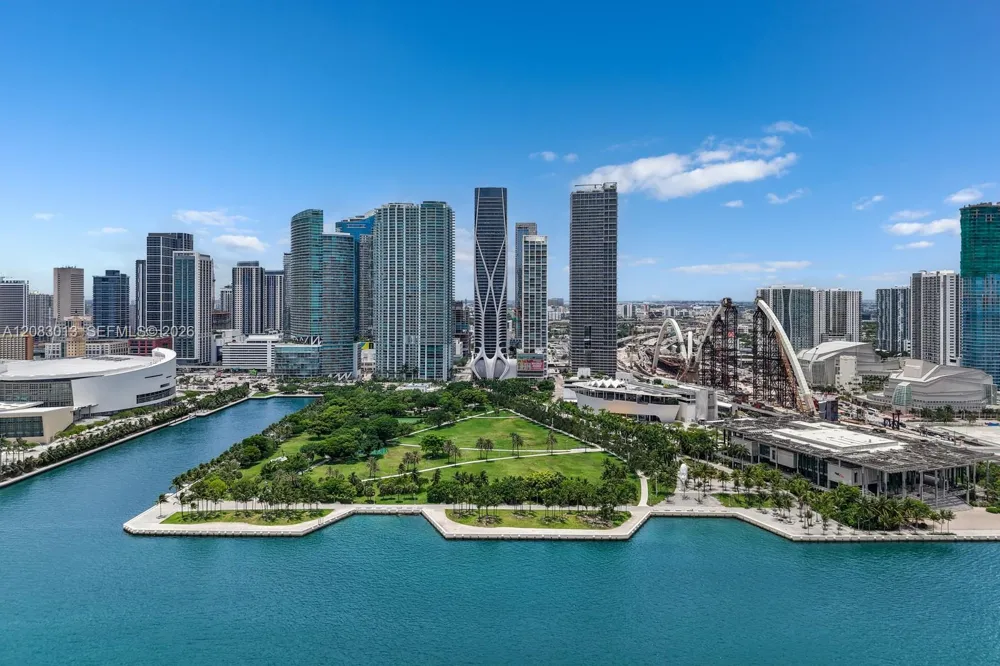 1000 Biscayne Blvd #3402 Miami, FL 33132