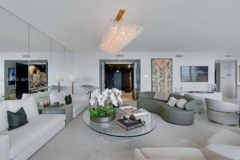 1000 Biscayne Blvd #3402 Miami, FL 33132