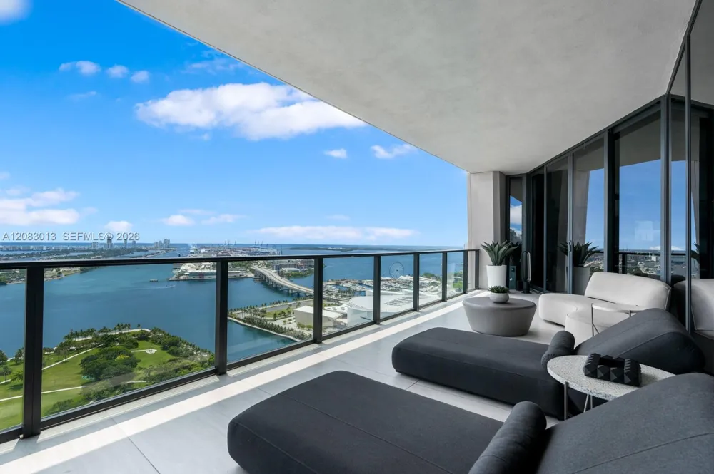 1000 Biscayne Blvd #3402 Miami, FL 33132