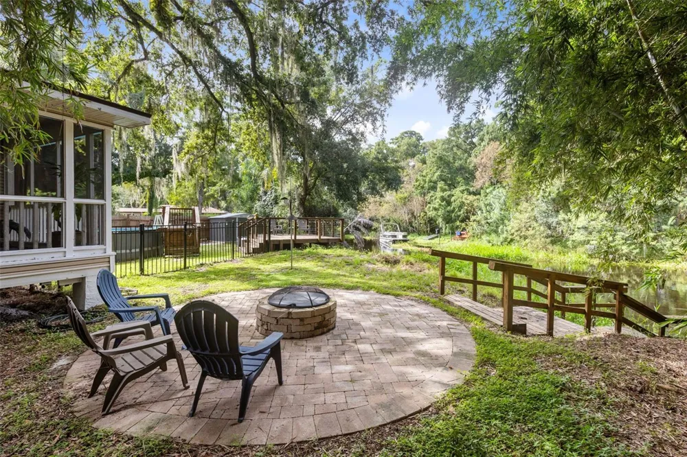 2982 KNOWLES BOULEVARD Kissimmee, FL 34741
