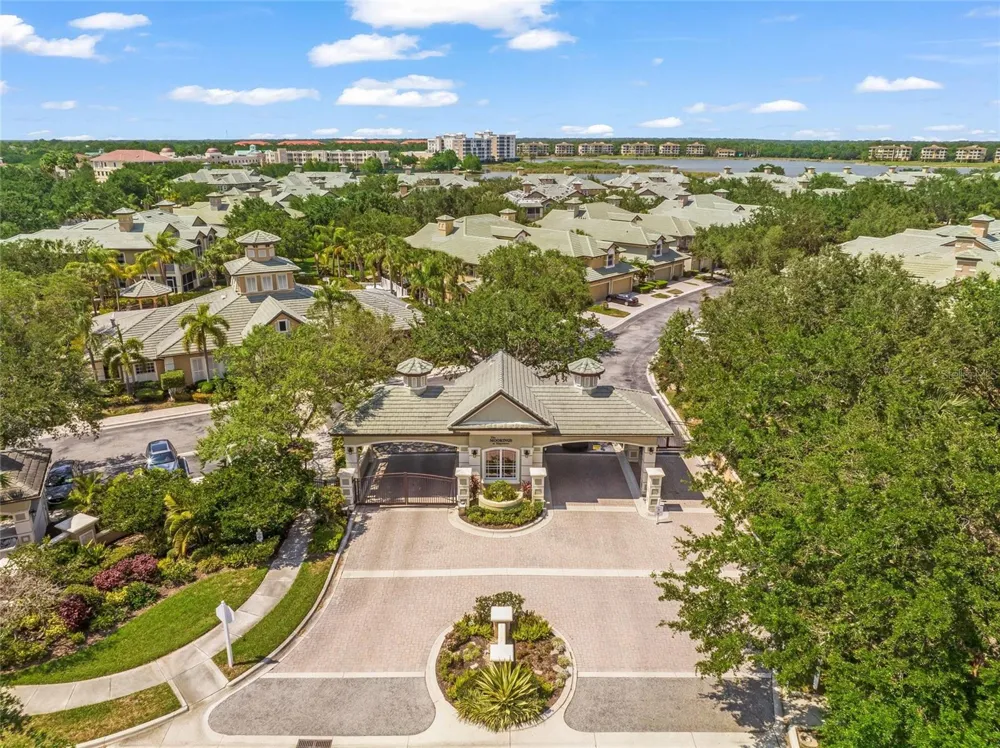 6430 MOORINGS POINT CIRCLE #201 Bradenton, FL 34202