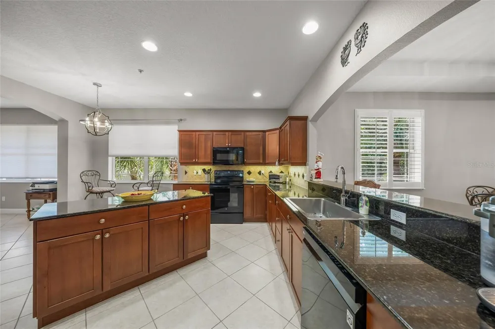 6430 MOORINGS POINT CIRCLE #201 Bradenton, FL 34202