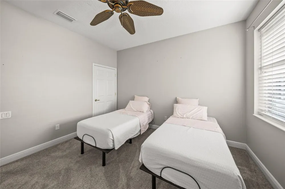 6430 MOORINGS POINT CIRCLE #201 Bradenton, FL 34202