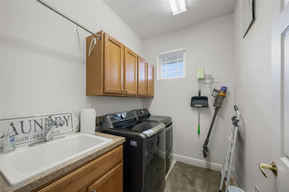 6430 MOORINGS POINT CIRCLE #201 Bradenton, FL 34202