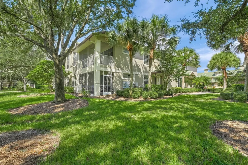 6430 MOORINGS POINT CIRCLE #201 Bradenton, FL 34202