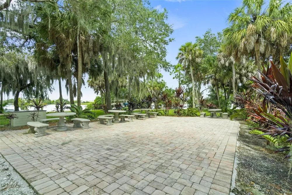 6430 MOORINGS POINT CIRCLE #201 Bradenton, FL 34202