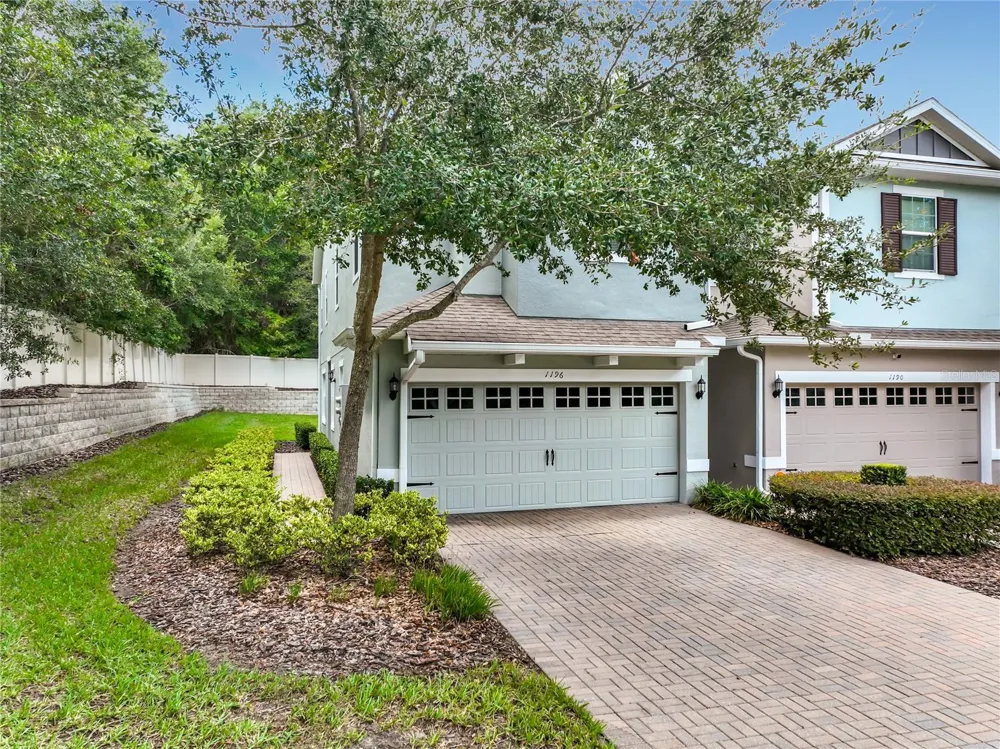 1196 E 10TH STREET Apopka, FL 32703