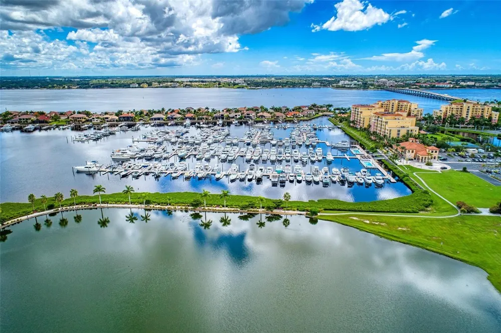 501 HABEN BOULEVARD #903 Palmetto, FL 34221