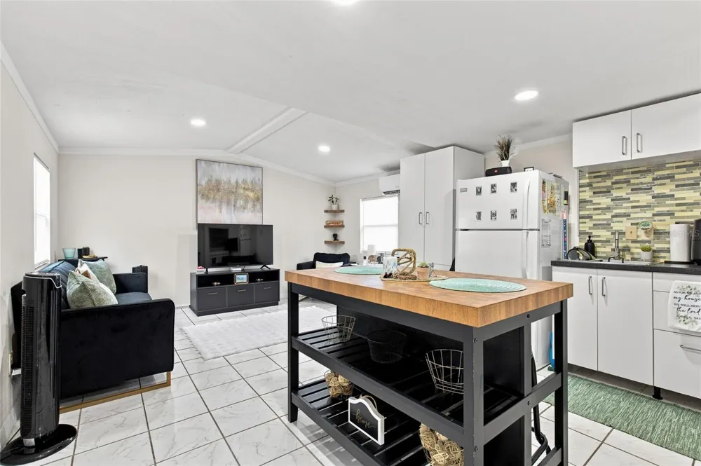 1549 ADAIR ROAD Davenport, FL 33837