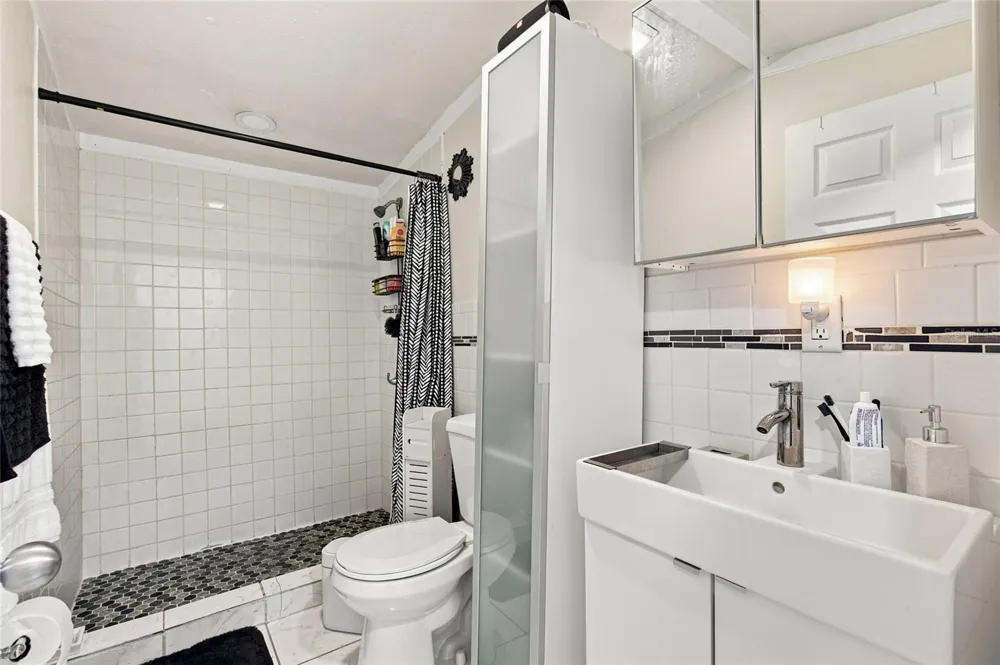 1549 ADAIR ROAD Davenport, FL 33837