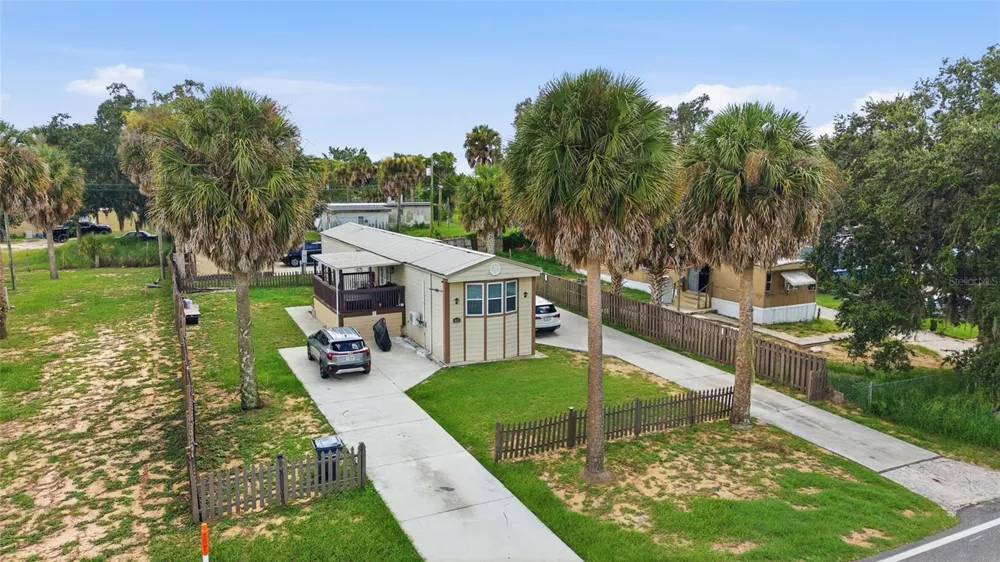 1549 ADAIR ROAD Davenport, FL 33837