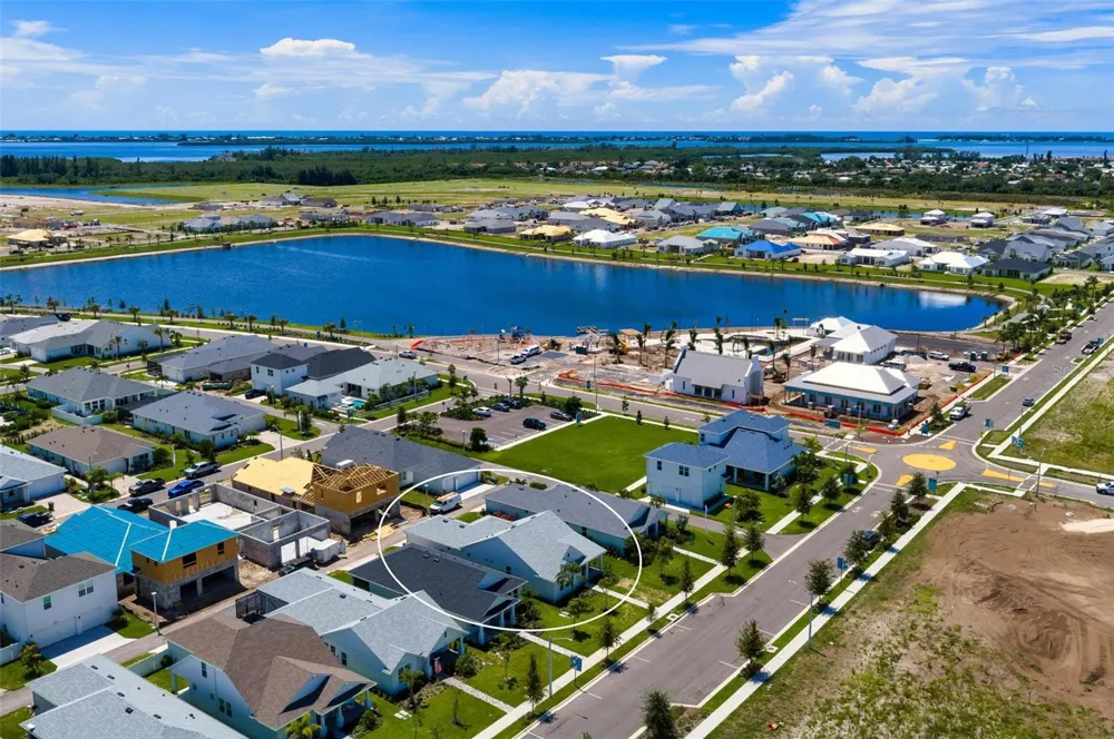 7646 SEAFLOWER PARKWAY Bradenton, FL 34210