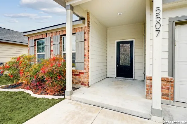 5507 Pearl Valley San Antonio, TX 78242