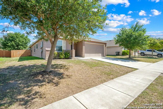 320 Lonestar Gait Schertz, TX 78154