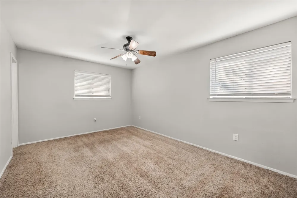 316 NW Summercrest Boulevard Burleson, TX 76028