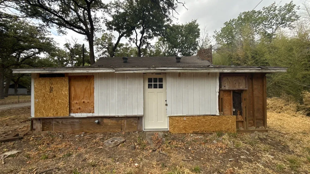 203 E 9th Street Shady Shores, TX 76208