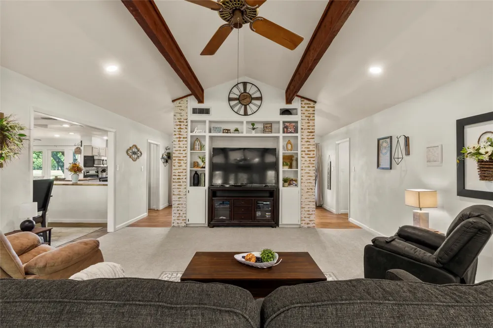221 Laurel Lane Fairfield, TX 75840