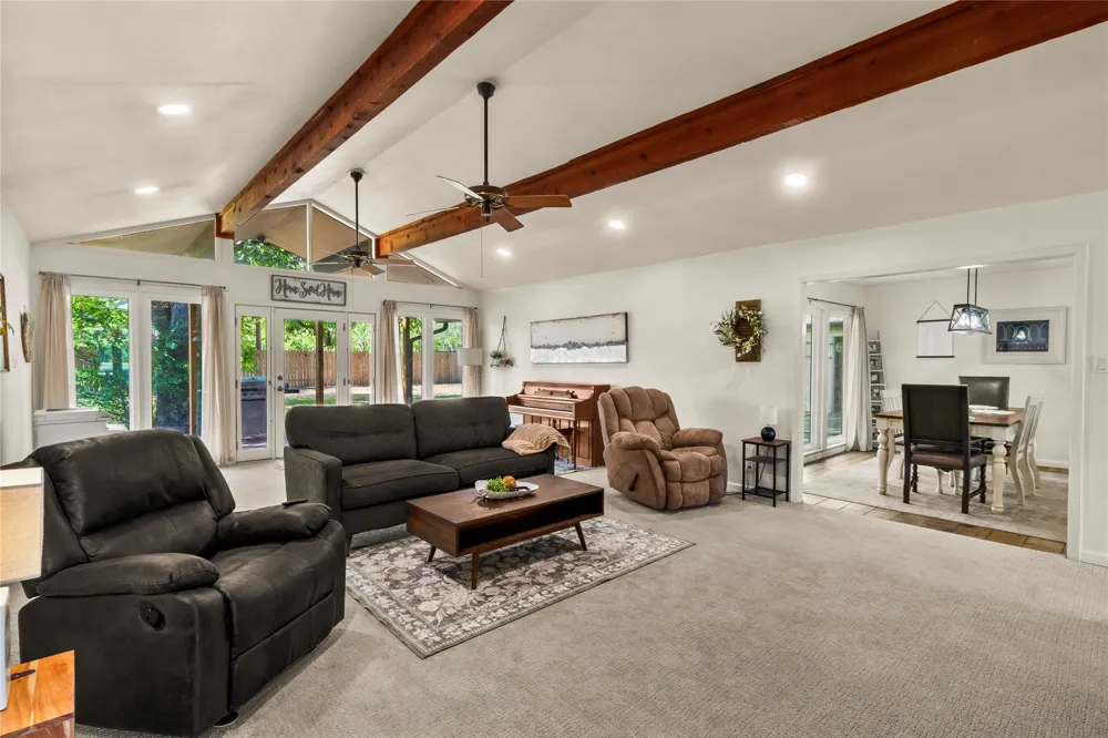 221 Laurel Lane Fairfield, TX 75840