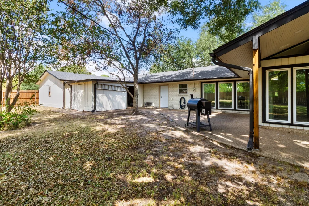 221 Laurel Lane Fairfield, TX 75840