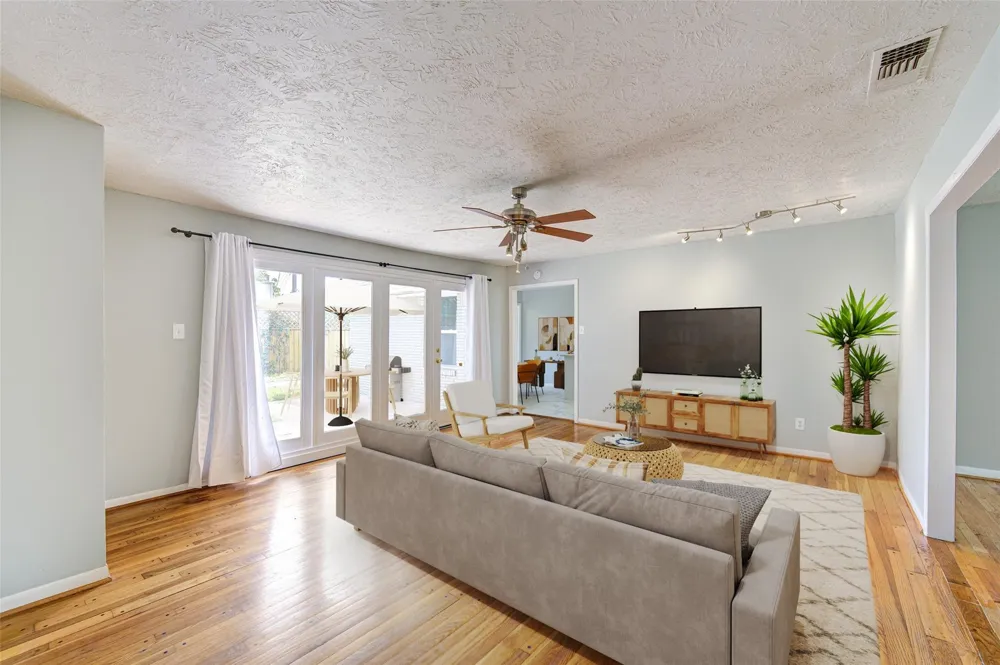 5025 Hazelton Street Houston, TX 77035