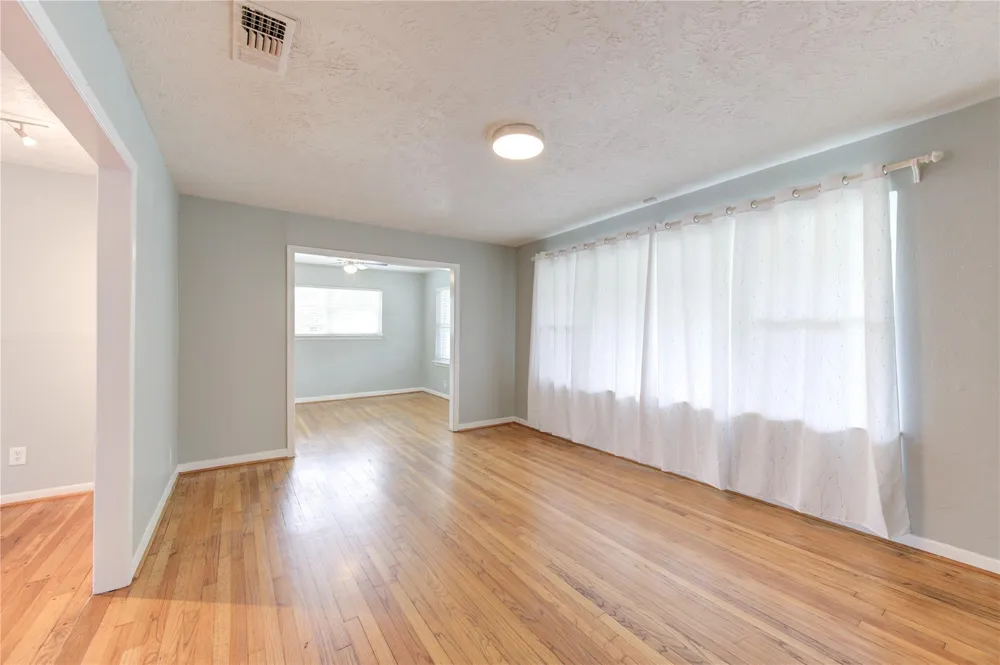 5025 Hazelton Street Houston, TX 77035
