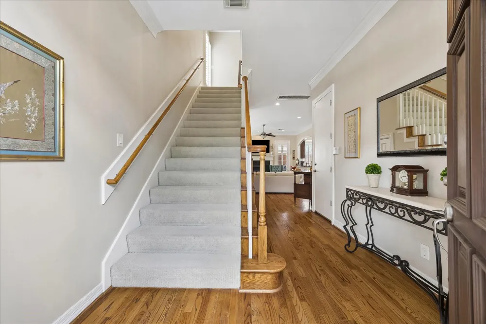 5774 Doliver Drive Houston, TX 77057