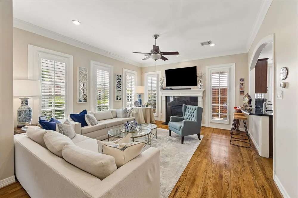 5774 Doliver Drive Houston, TX 77057