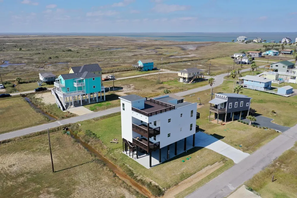 4026 5th Street Galveston, TX 77554
