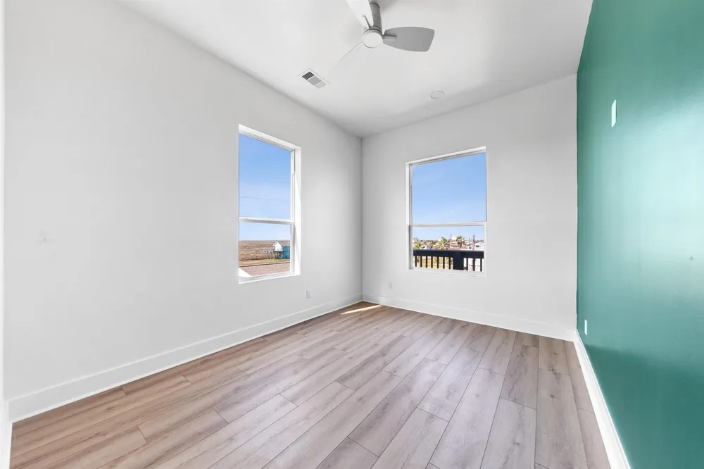 4026 5th Street Galveston, TX 77554