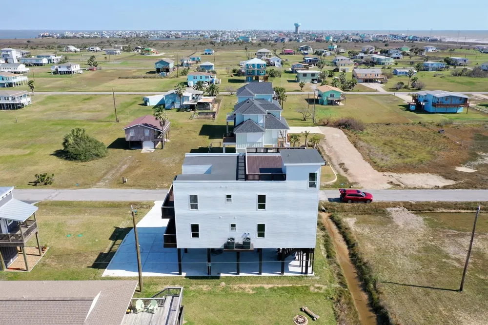 4026 5th Street Galveston, TX 77554