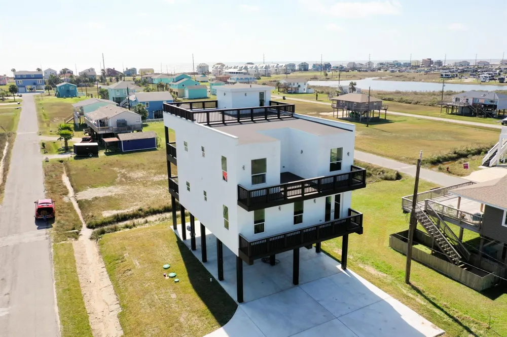 4026 5th Street Galveston, TX 77554