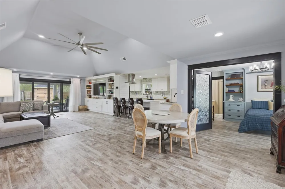 5111 Brookside Road Brookside, TX 77581