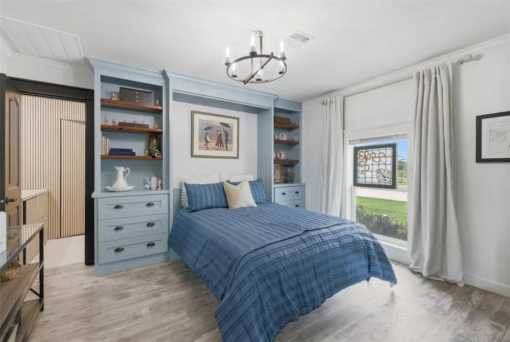 5111 Brookside Road Brookside, TX 77581