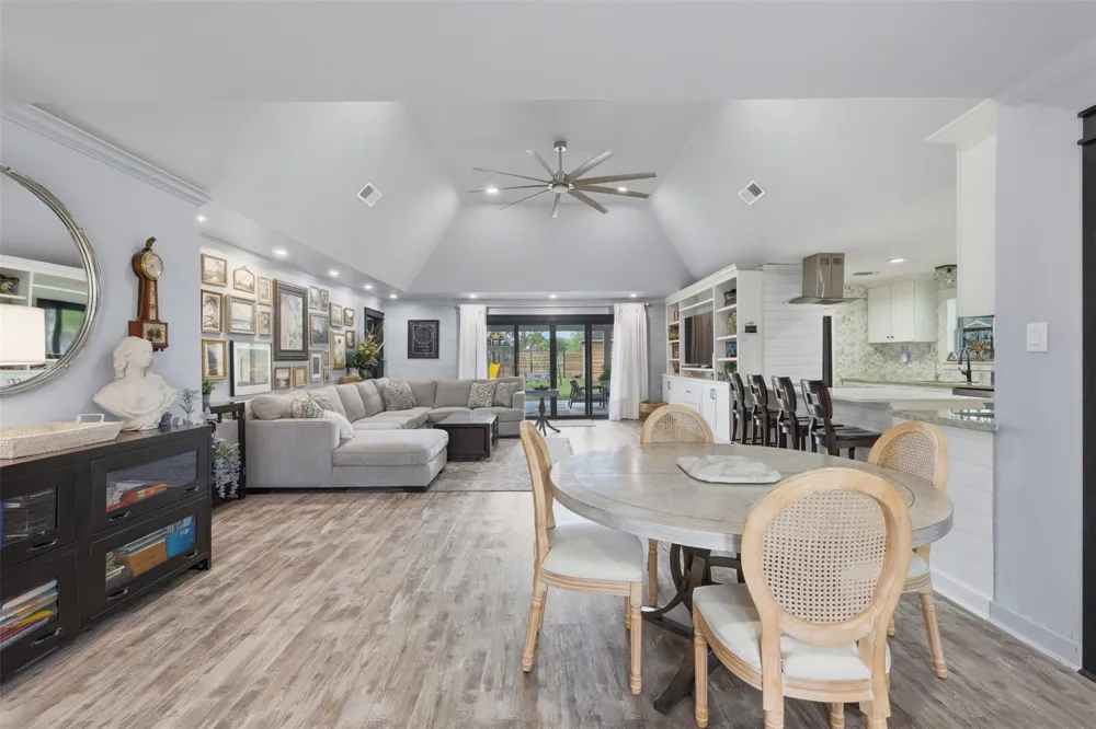 5111 Brookside Road Brookside, TX 77581