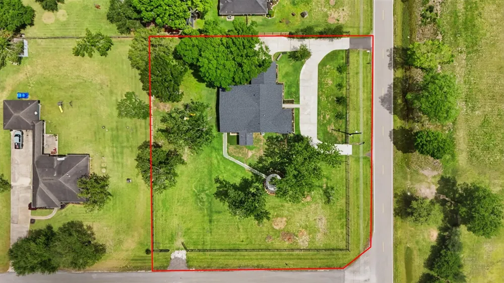 5111 Brookside Road Brookside, TX 77581