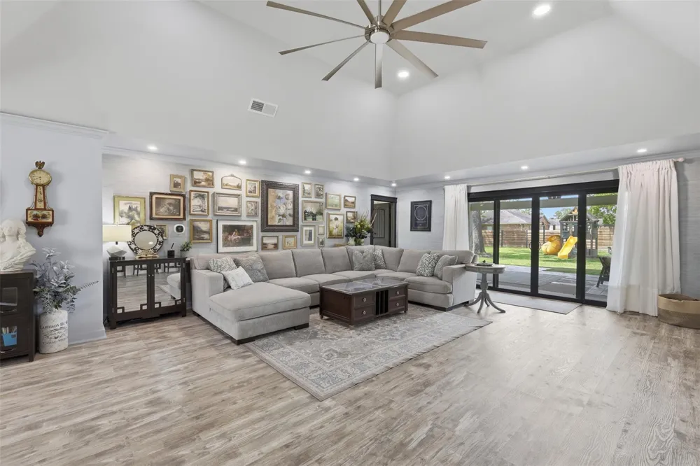 5111 Brookside Road Brookside, TX 77581