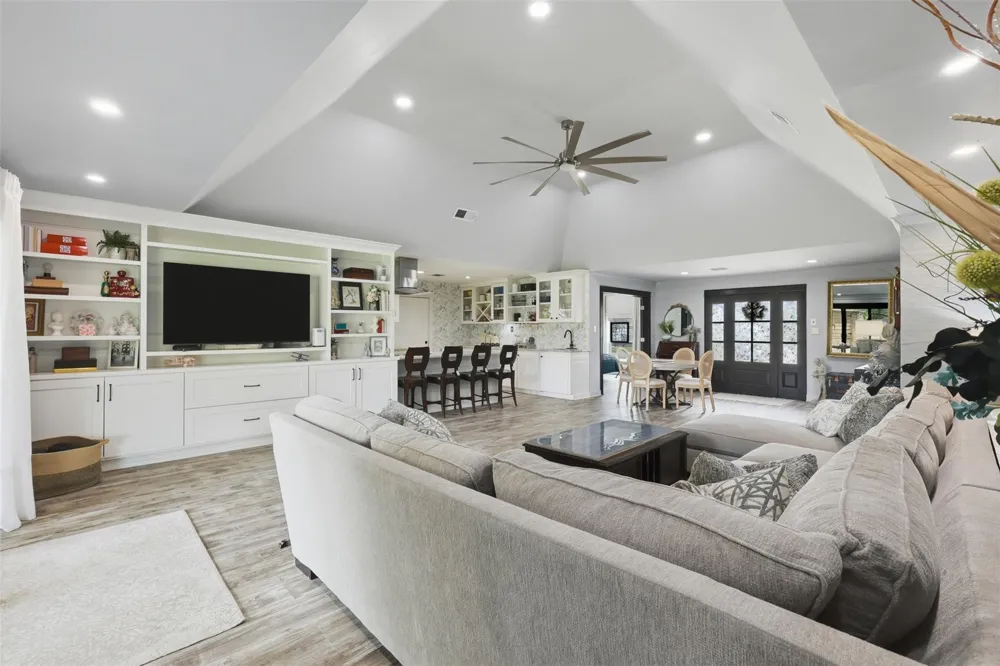 5111 Brookside Road Brookside, TX 77581
