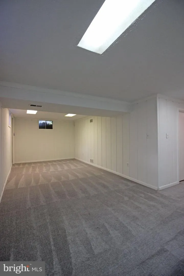 1507 KERSEY LANE Potomac, MD 20854