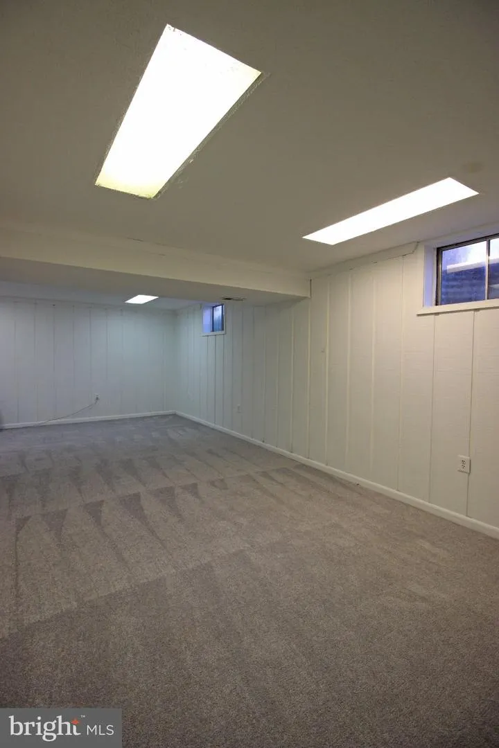 1507 KERSEY LANE Potomac, MD 20854