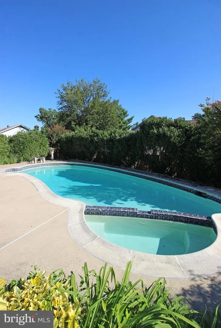 1507 KERSEY LANE Potomac, MD 20854