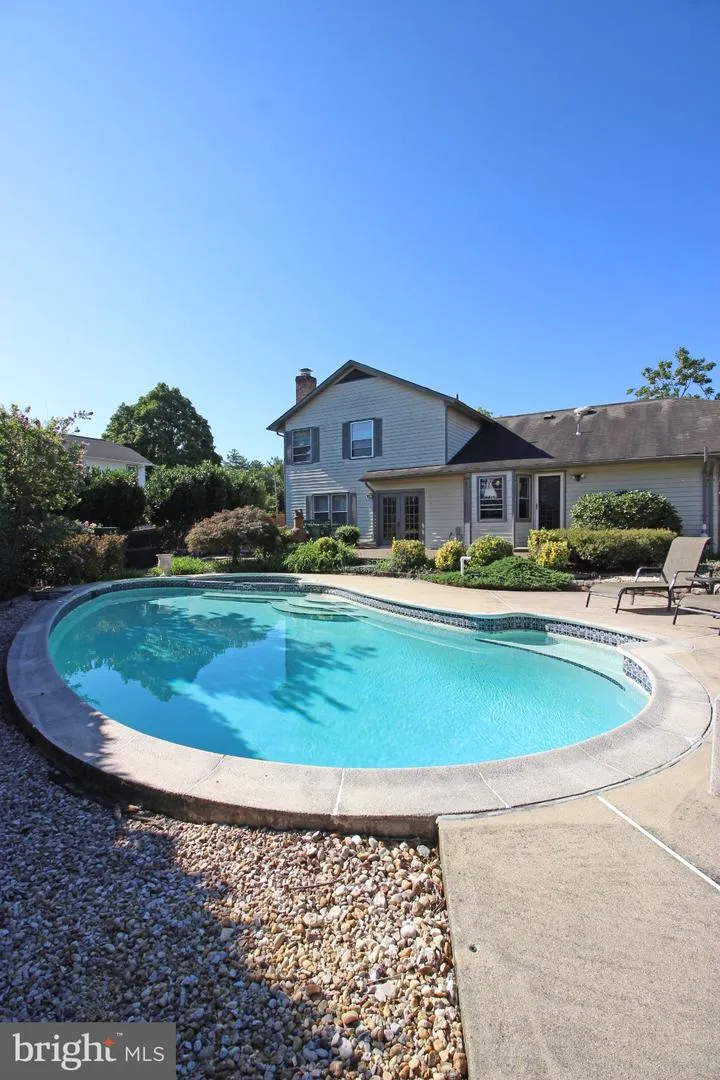 1507 KERSEY LANE Potomac, MD 20854