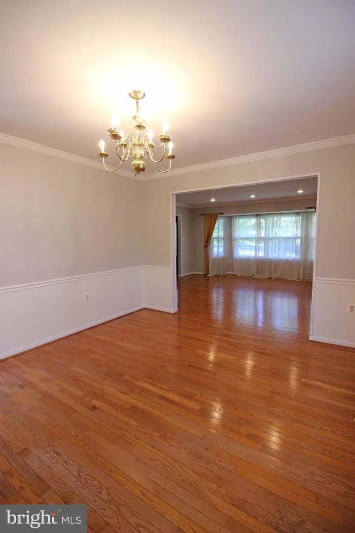 1507 KERSEY LANE Potomac, MD 20854
