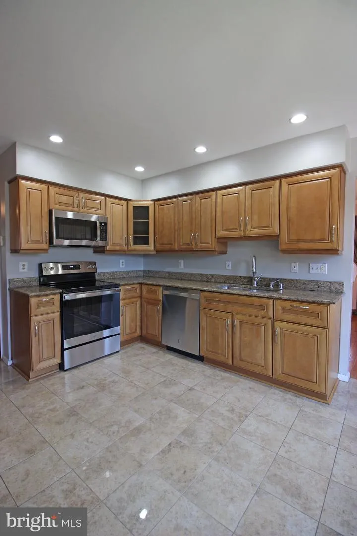 1507 KERSEY LANE Potomac, MD 20854